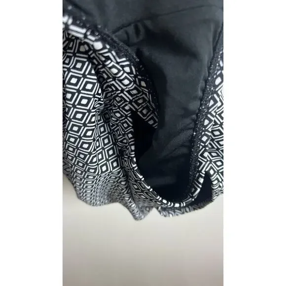 DKNY Women's Black & White Geometric Print Adjustable Strap One Piece Swimsuit L - Picture 11 of 13